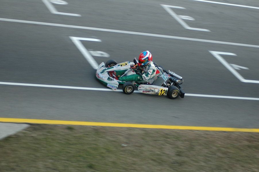 Kwiat w sezonie 2009 ścigał się w juniorskiej kategorii KF3.